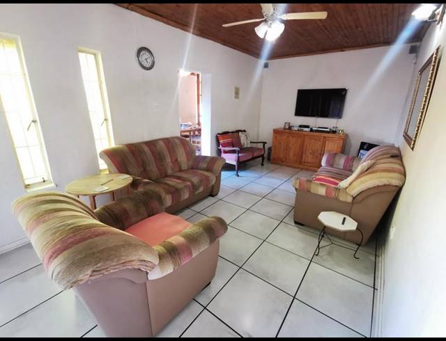 4 BEDROOM HOUSE FOR SALE IN MEYERTON CENTRAL